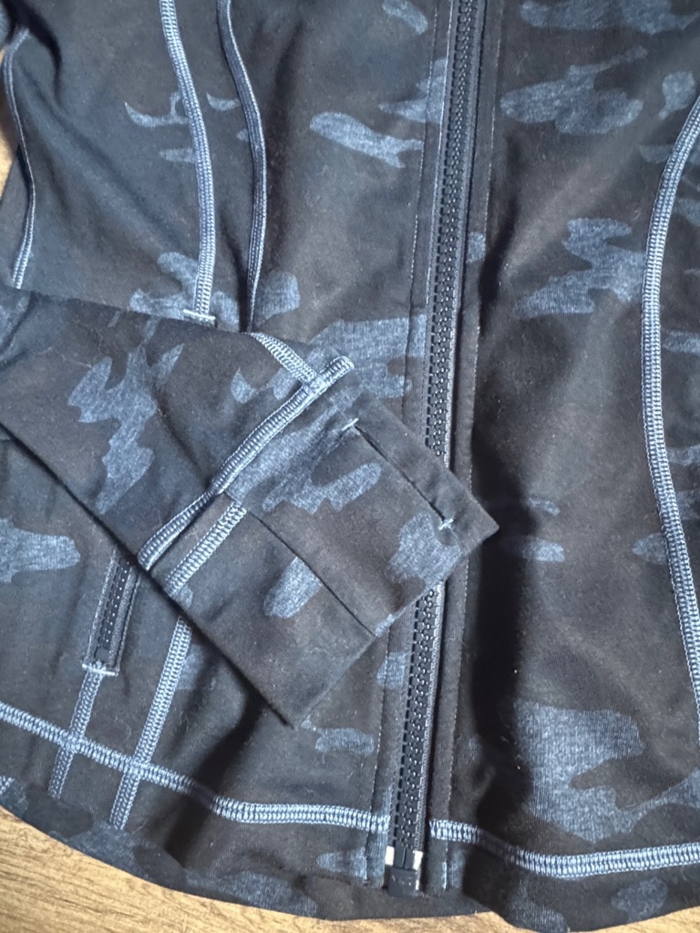 Lululemon Define Jacket Blue Camo Print Discontinued Luon Full Zip Size 8 - Picture 7 of 8